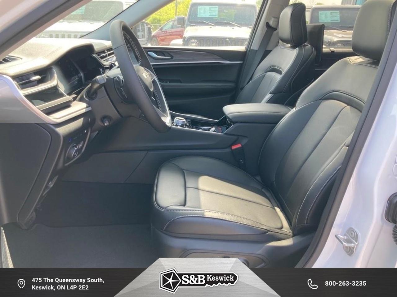 2023 Jeep Grand Cherokee 4xe Base 4dr 4x4 Photo