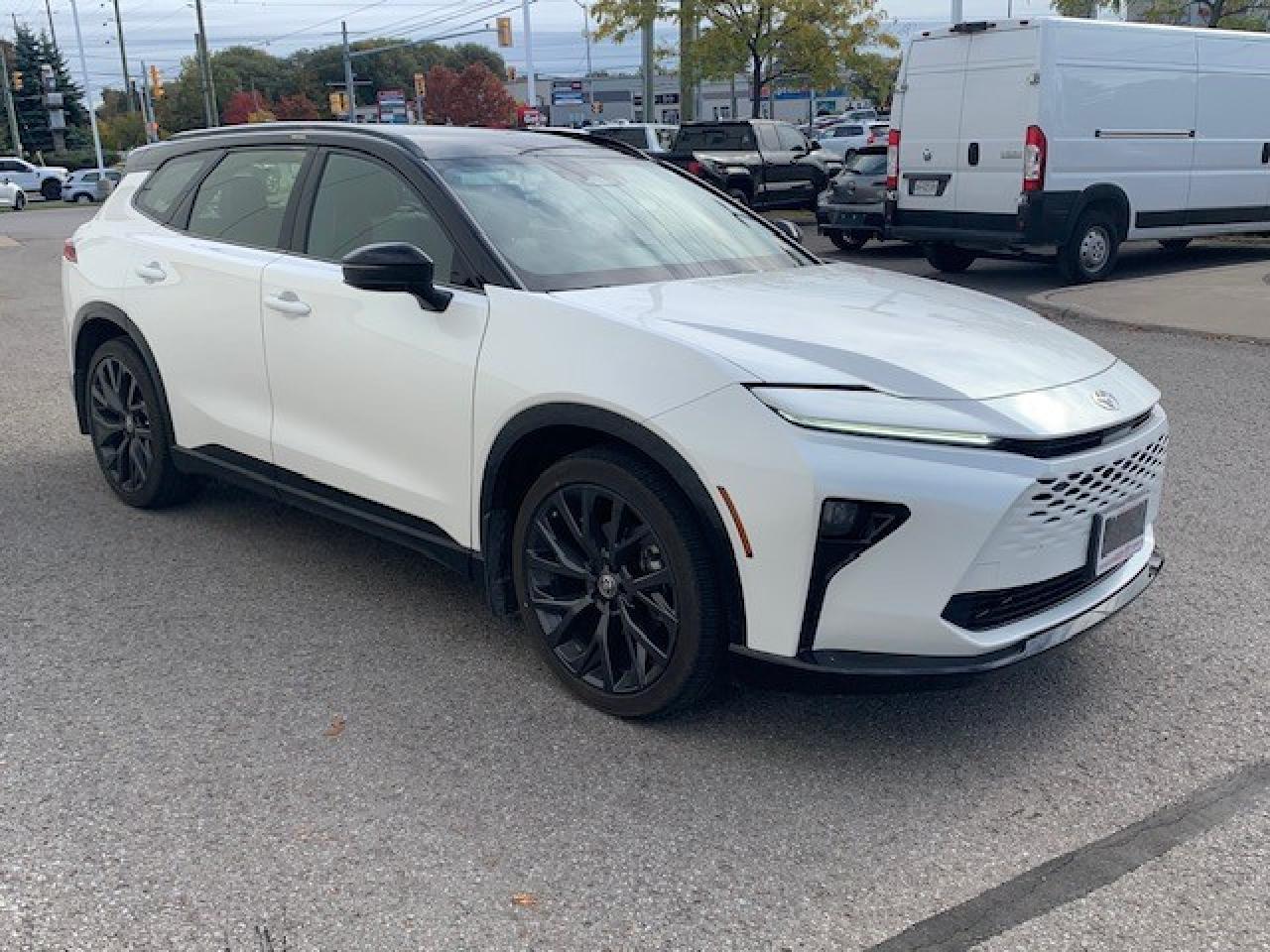 2025 Toyota Crown Signia Limited 4dr All-Wheel Drive Photo