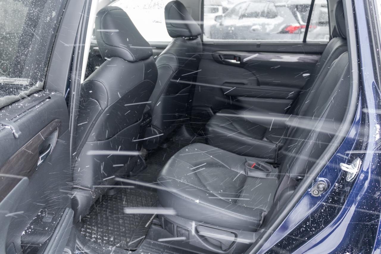 2023 Toyota Highlander Limited 4dr All-Wheel Drive Photo