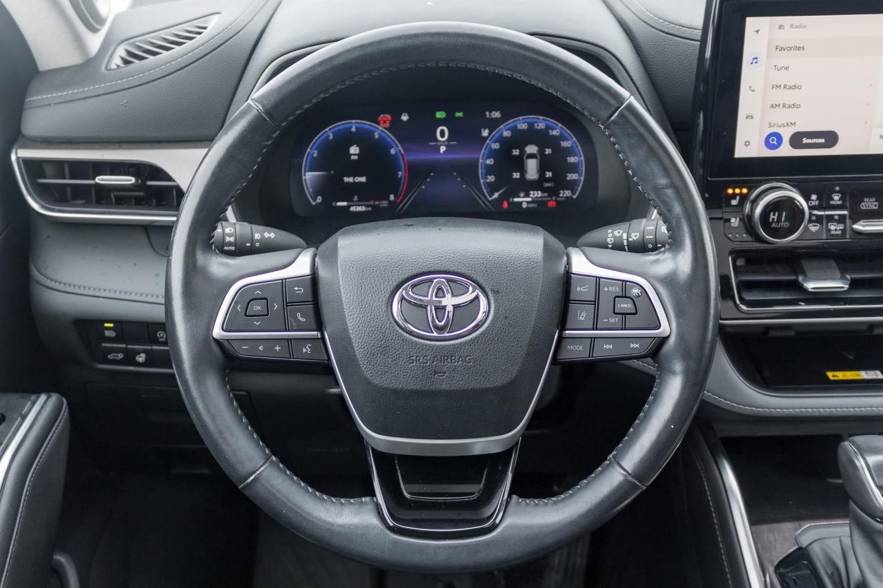 2023 Toyota Highlander Limited 4dr All-Wheel Drive Photo