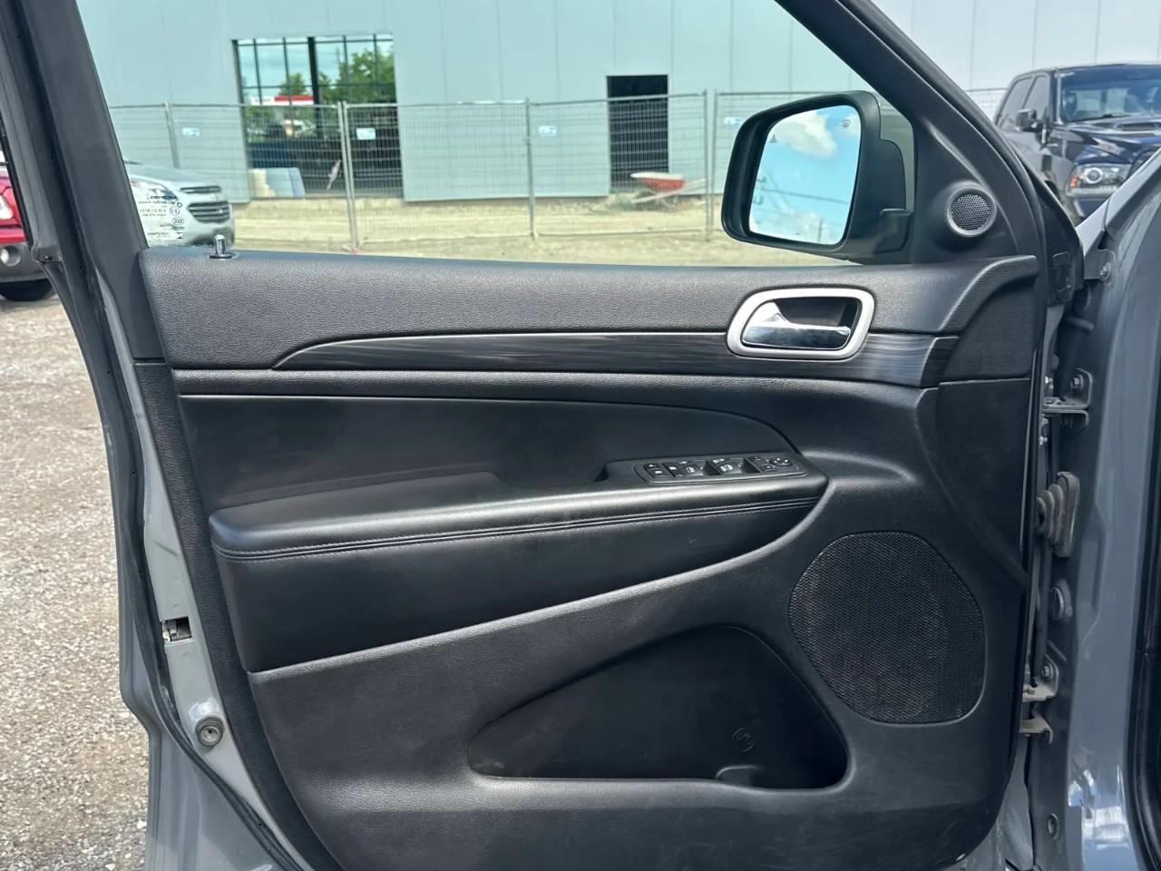 2022 Jeep Grand Cherokee WK Laredo 4dr 4x4 Photo