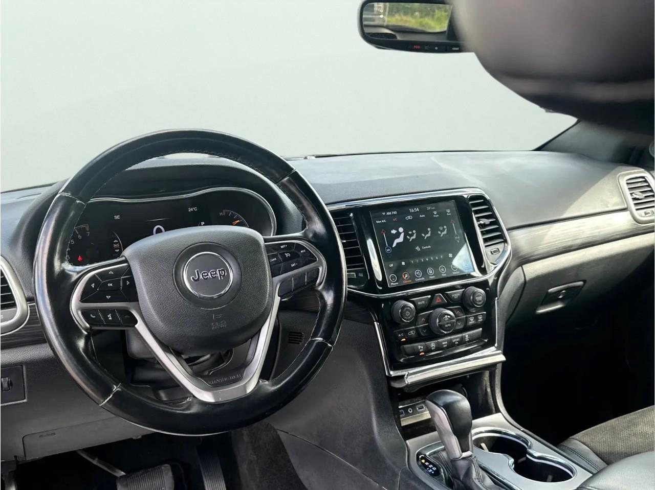 2022 Jeep Grand Cherokee WK Laredo 4dr 4x4 Photo