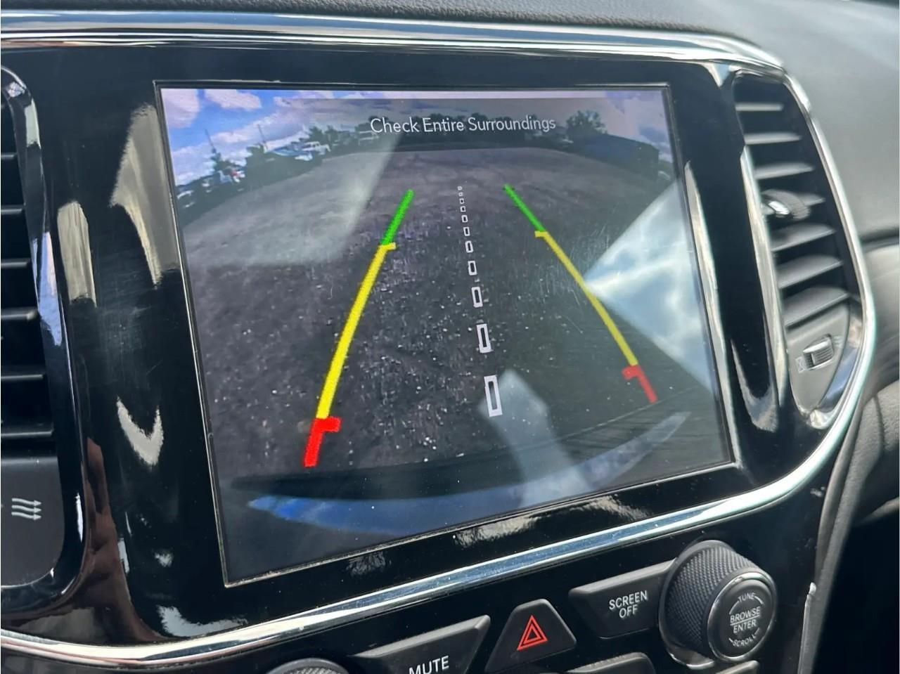 2022 Jeep Grand Cherokee WK Laredo 4dr 4x4 Photo