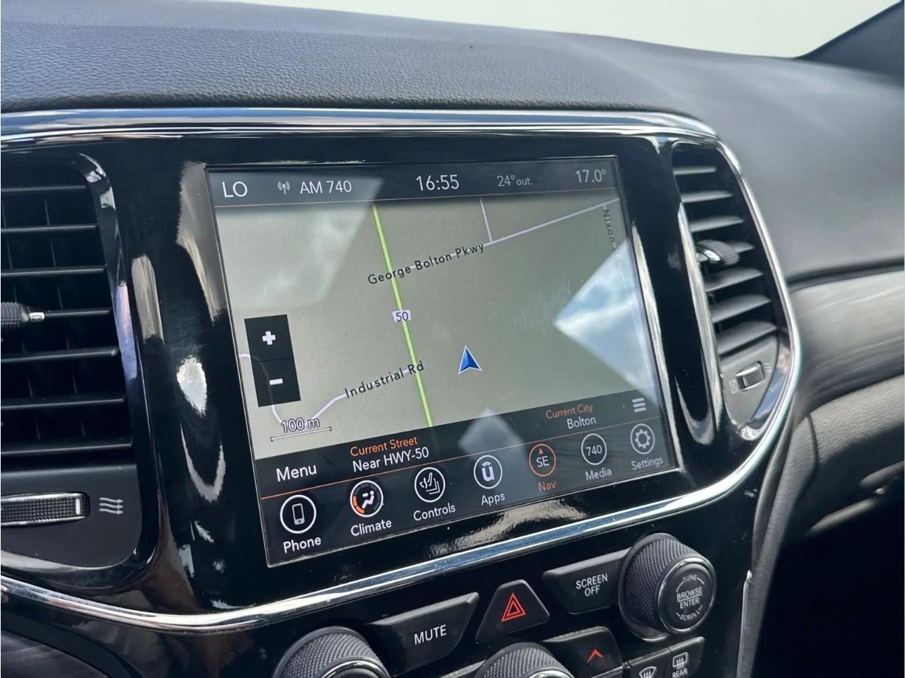 2022 Jeep Grand Cherokee WK Laredo 4dr 4x4 Photo