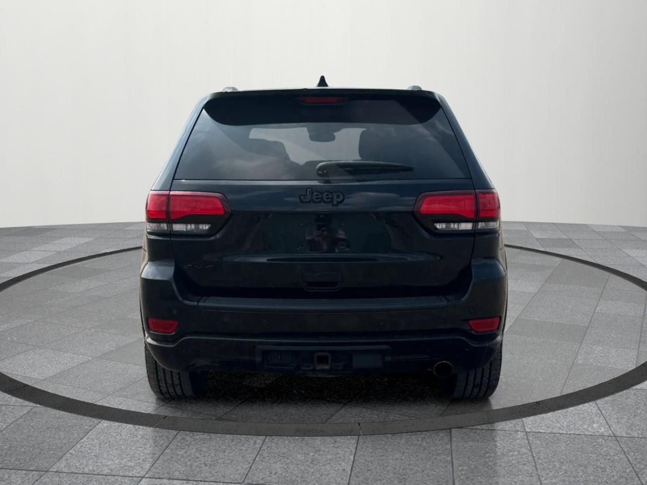 2018 Jeep Grand Cherokee Laredo 4dr 4x4 Photo