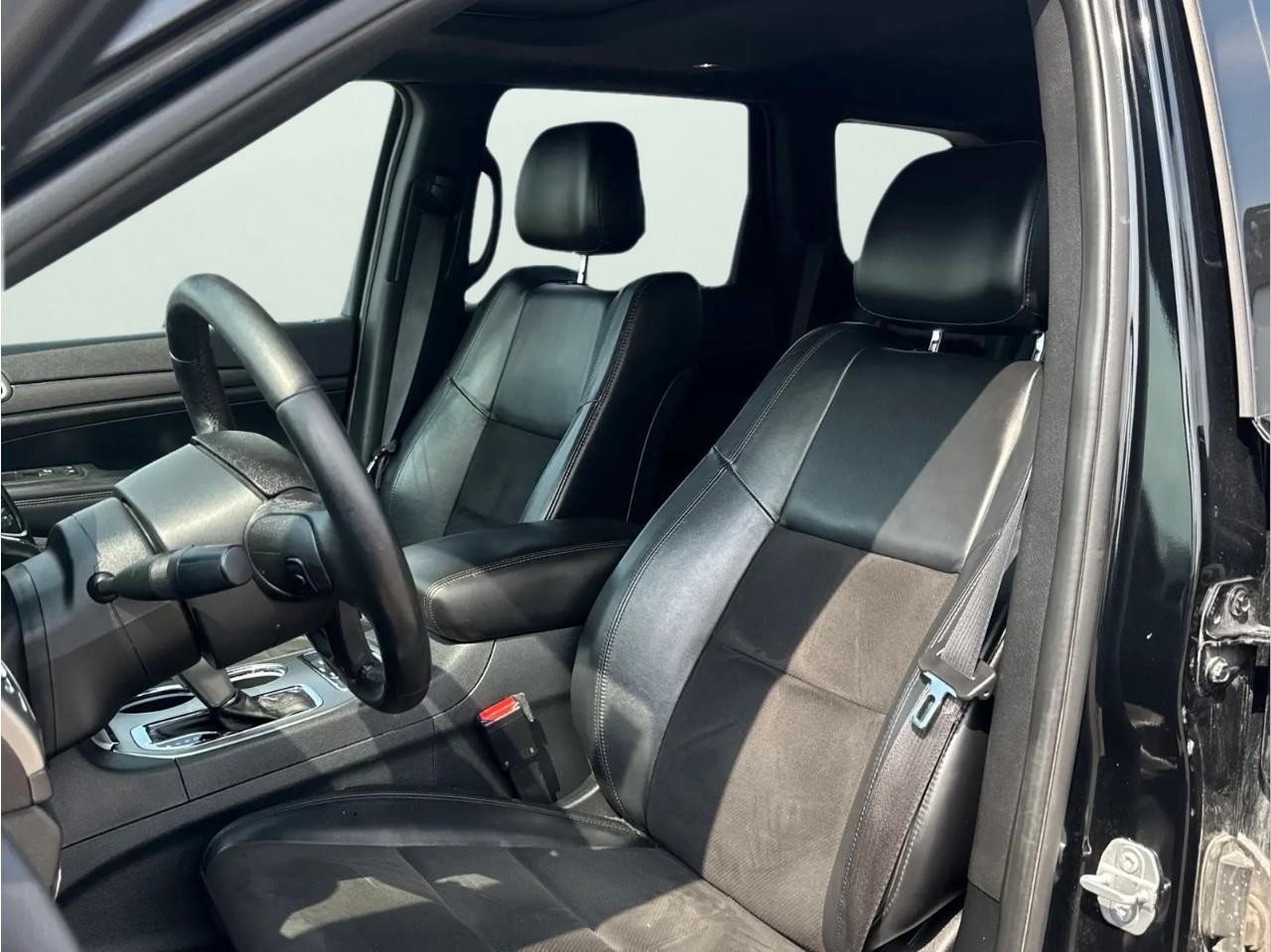 2018 Jeep Grand Cherokee Laredo 4dr 4x4 Photo