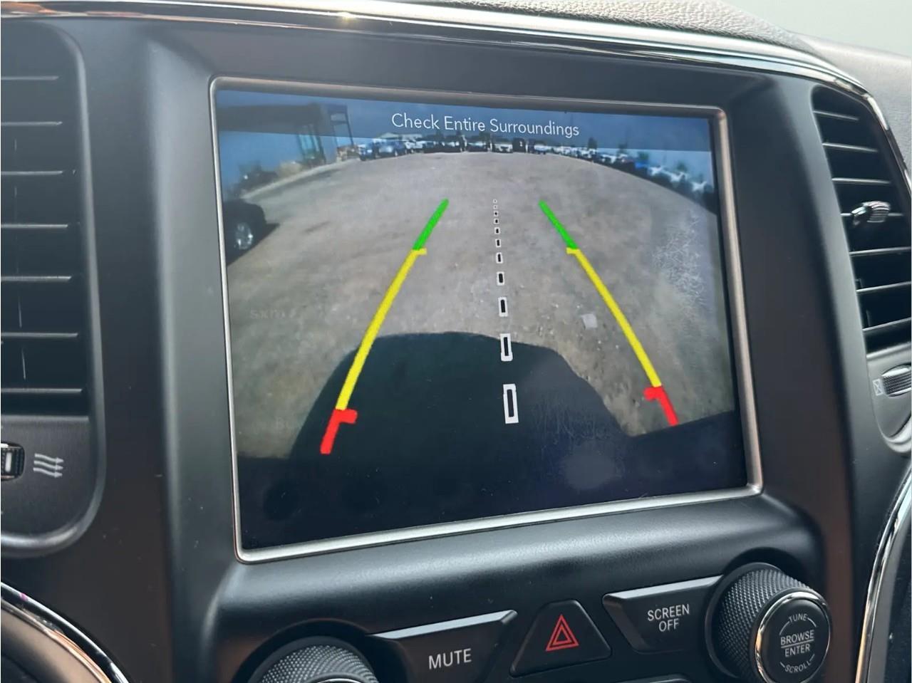 2018 Jeep Grand Cherokee Laredo 4dr 4x4 Photo