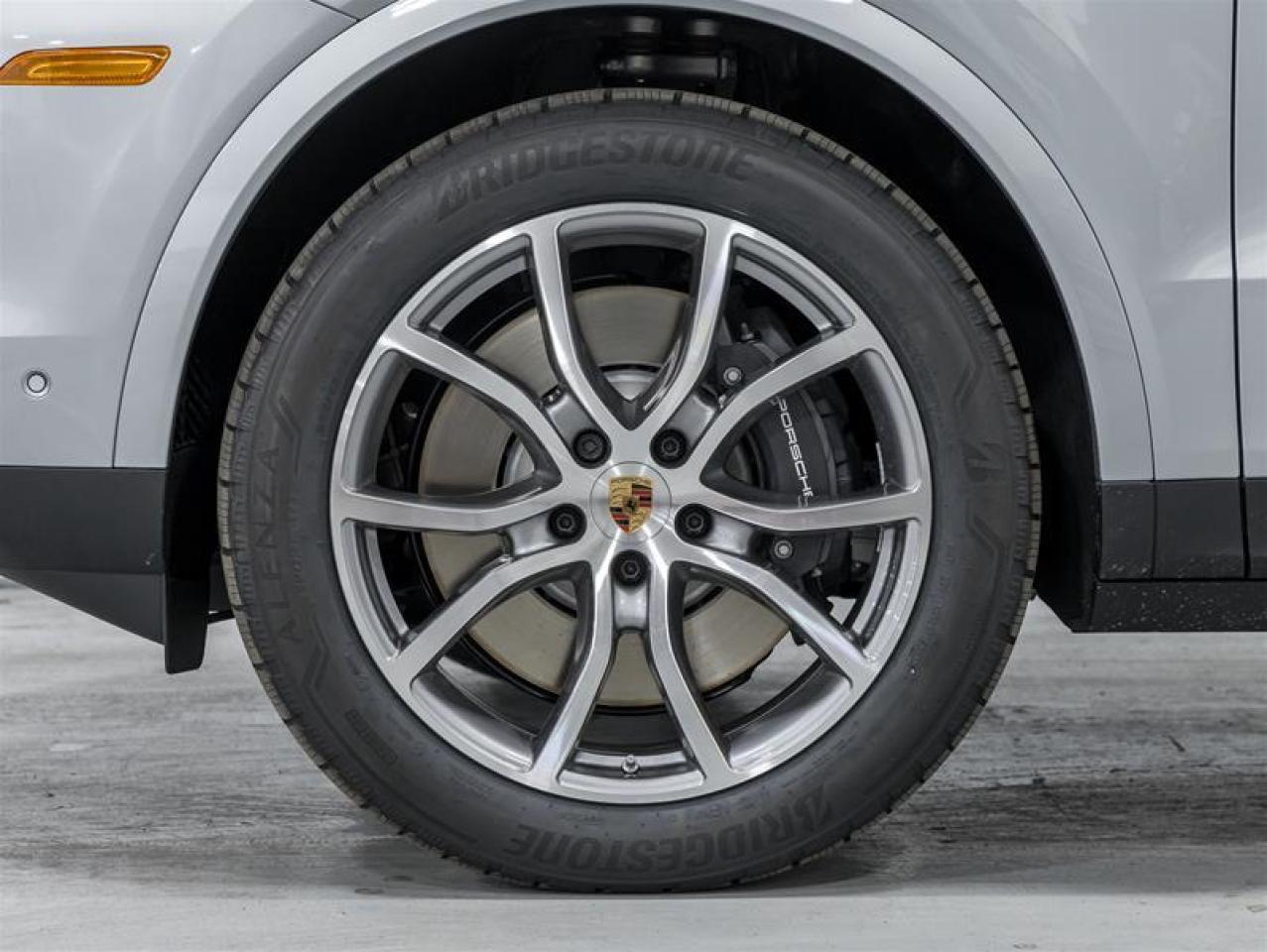 2025 Porsche Cayenne  Photo