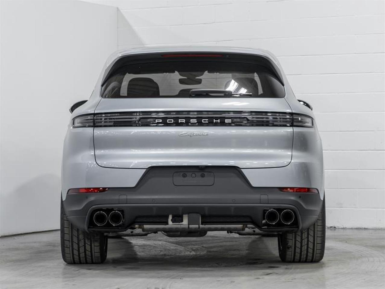 2025 Porsche Cayenne  Photo