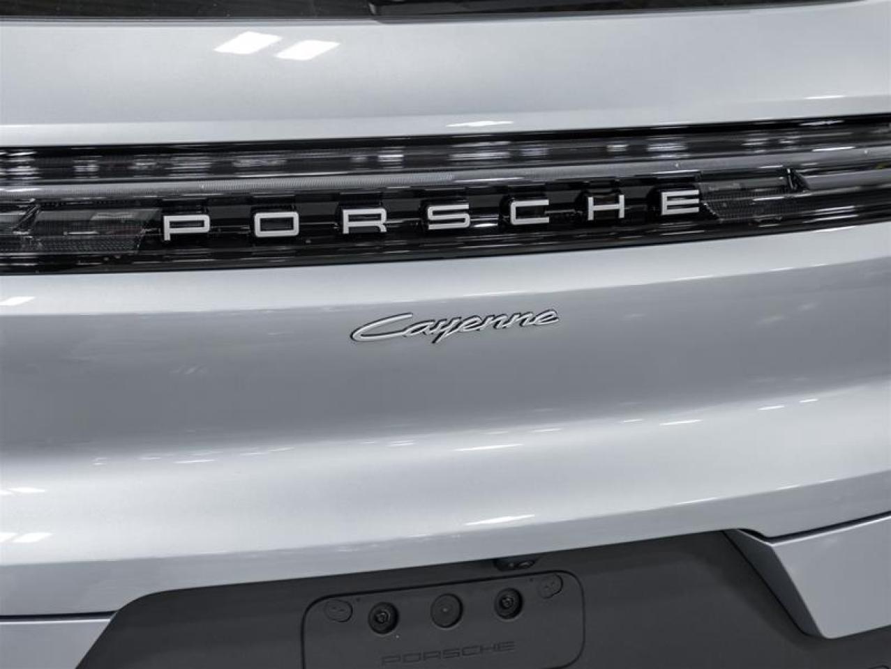 2025 Porsche Cayenne  Photo