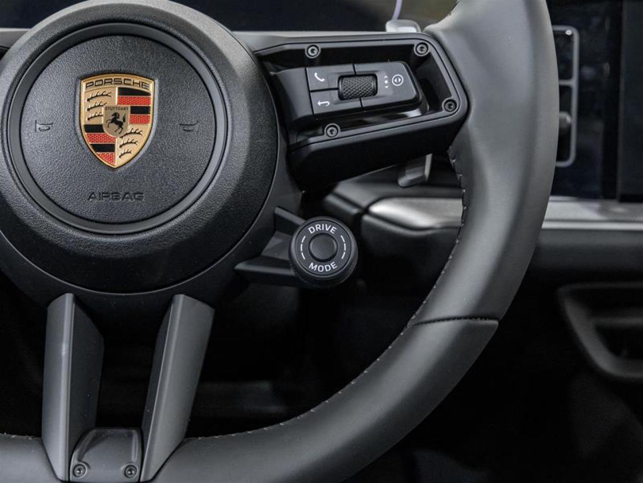 2025 Porsche Cayenne  Photo