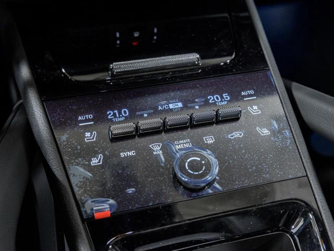 2025 Porsche Cayenne  Photo