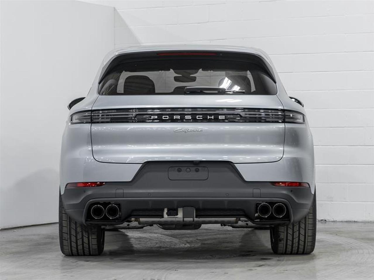 2025 Porsche Cayenne  Photo