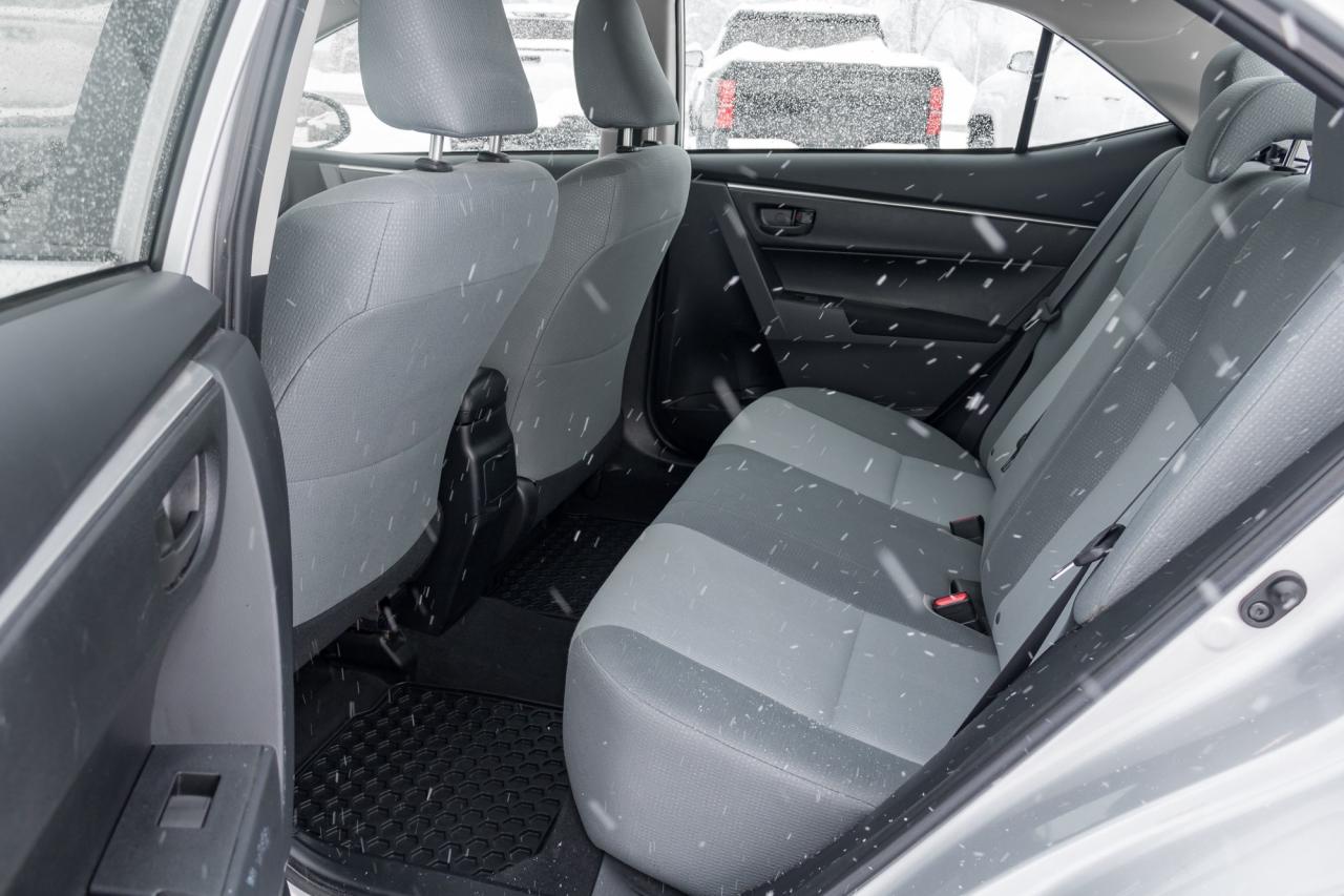 2015 Toyota Corolla CE (M6) 4dr Sedan Photo