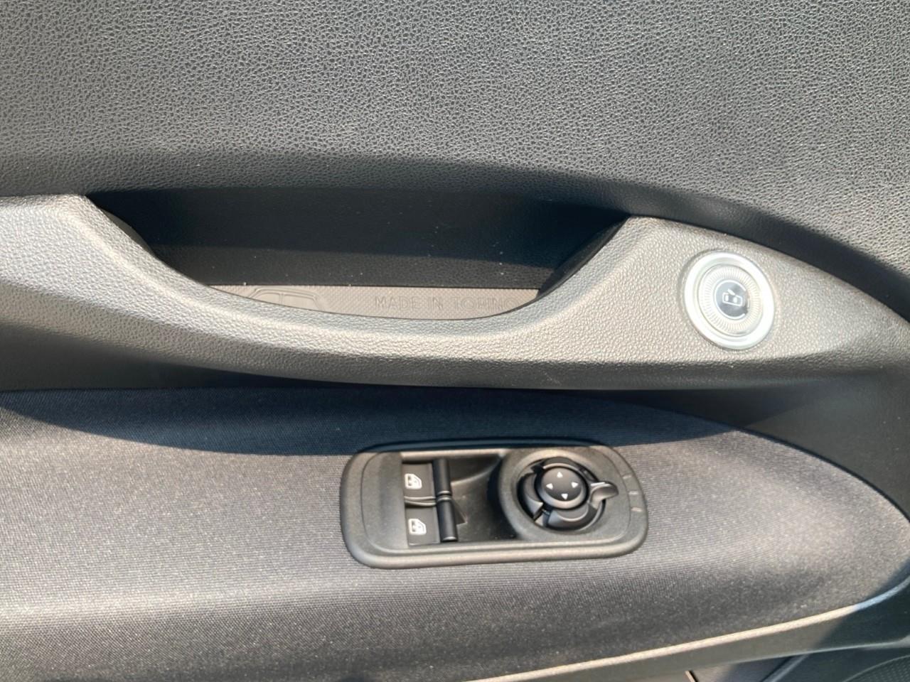 2025 Fiat 500E Base 2dr Hatchback Photo