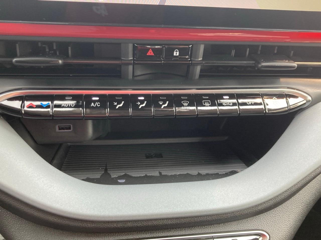 2025 Fiat 500E Base 2dr Hatchback Photo