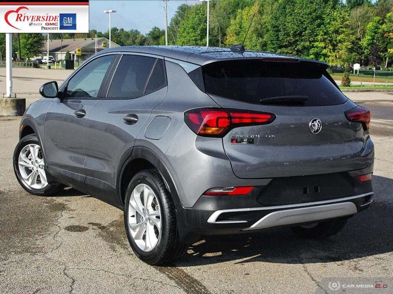 2022 Buick Encore GX Preferred Front-Wheel Drive Photo2