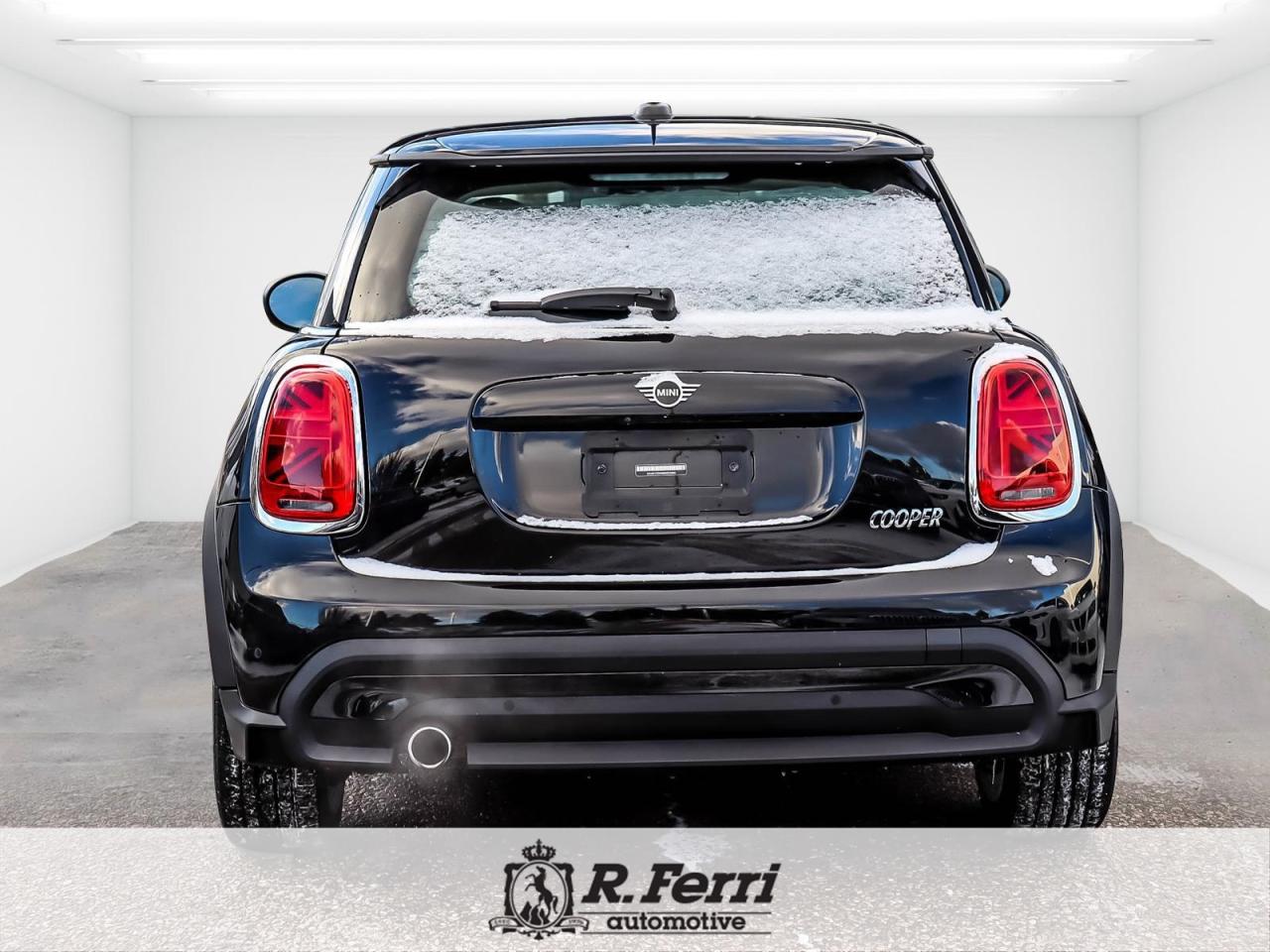 2022 MINI 3 Door Cooper 2dr Hatchback Photo3