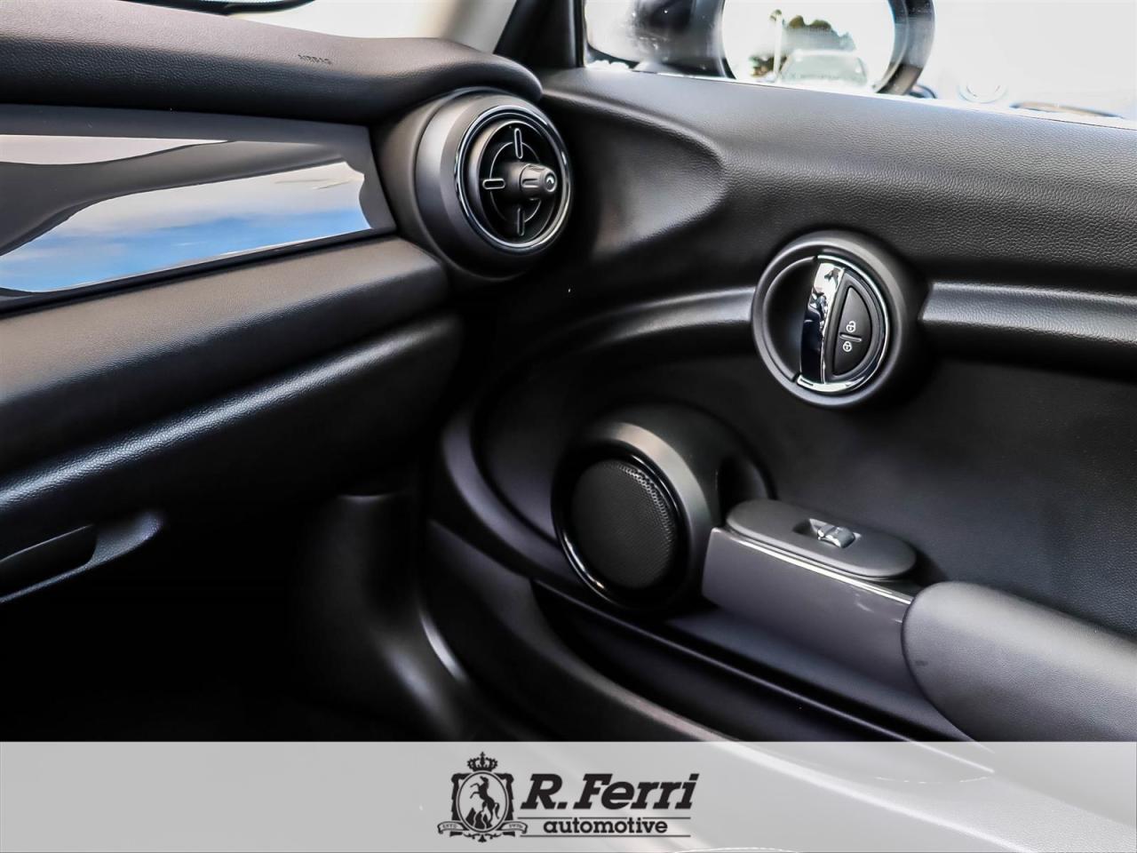 2022 MINI 3 Door Cooper 2dr Hatchback Photo