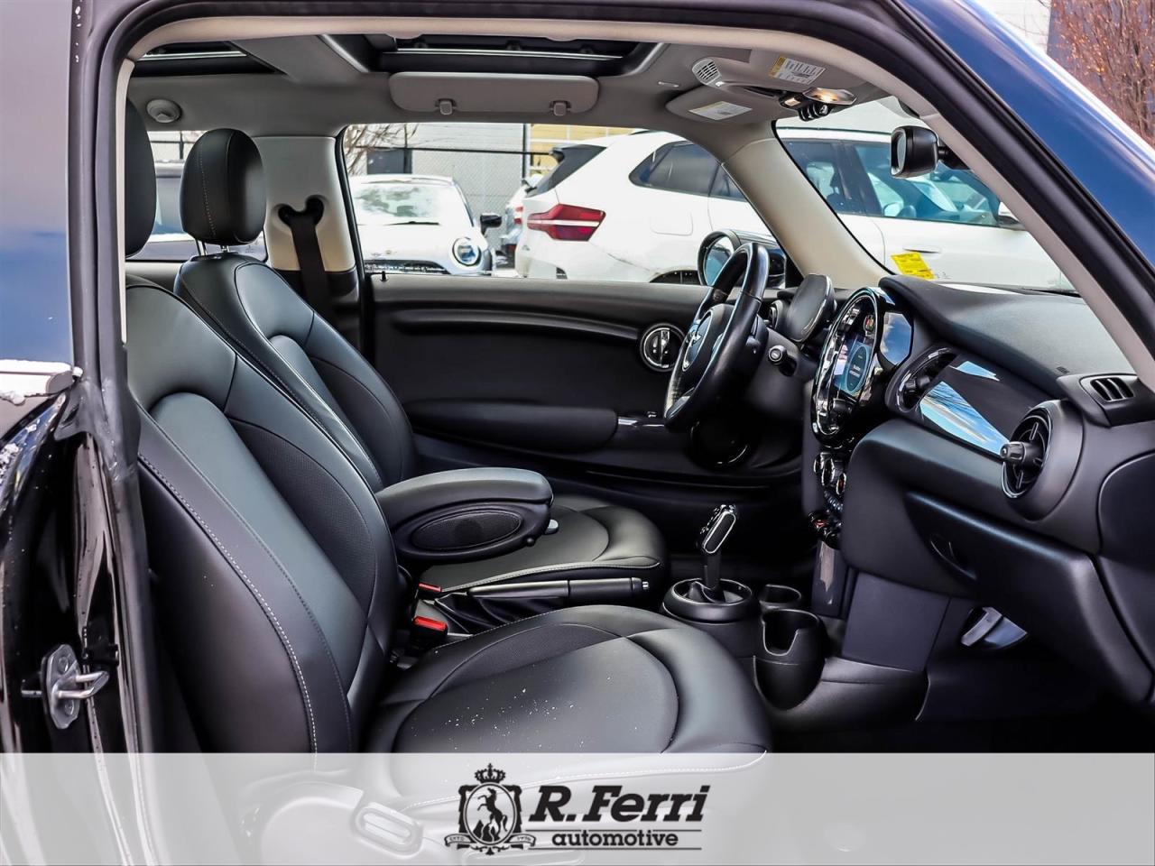 2022 MINI 3 Door Cooper 2dr Hatchback Photo