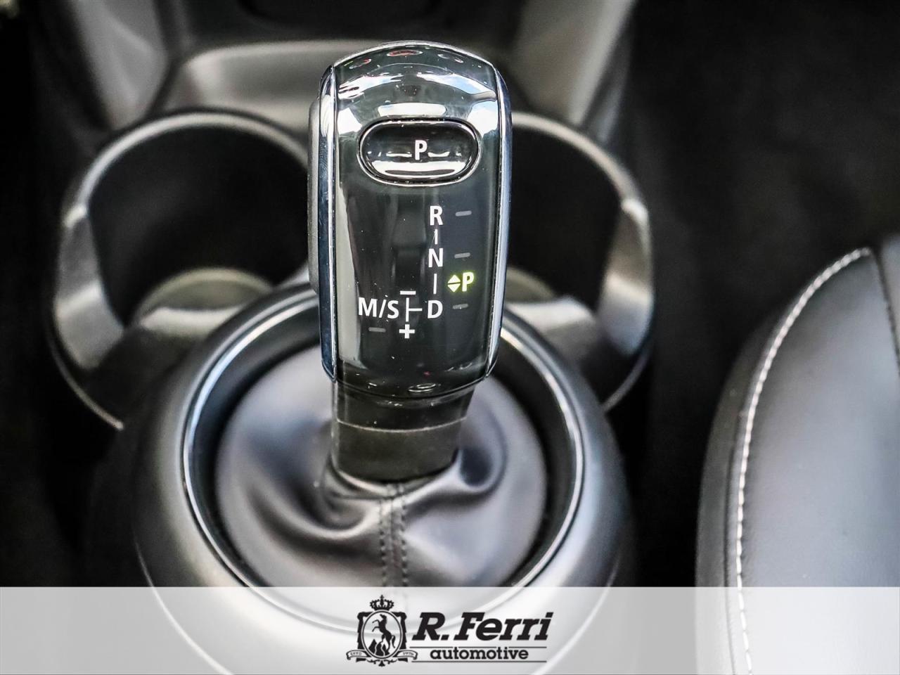 2022 MINI 3 Door Cooper 2dr Hatchback Photo