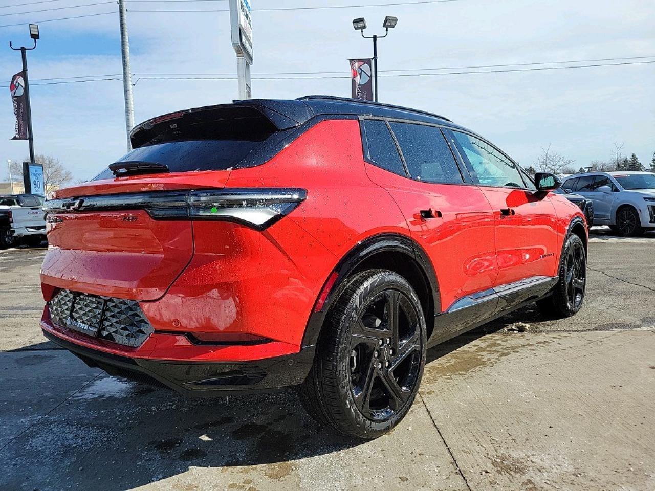 2025 Chevrolet Equinox EV RS 4dr Photo