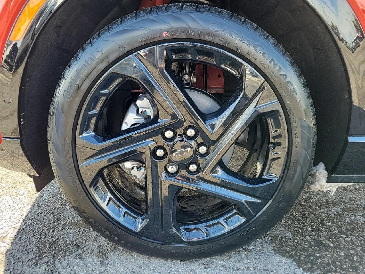 2025 Chevrolet Equinox EV RS 4dr Photo