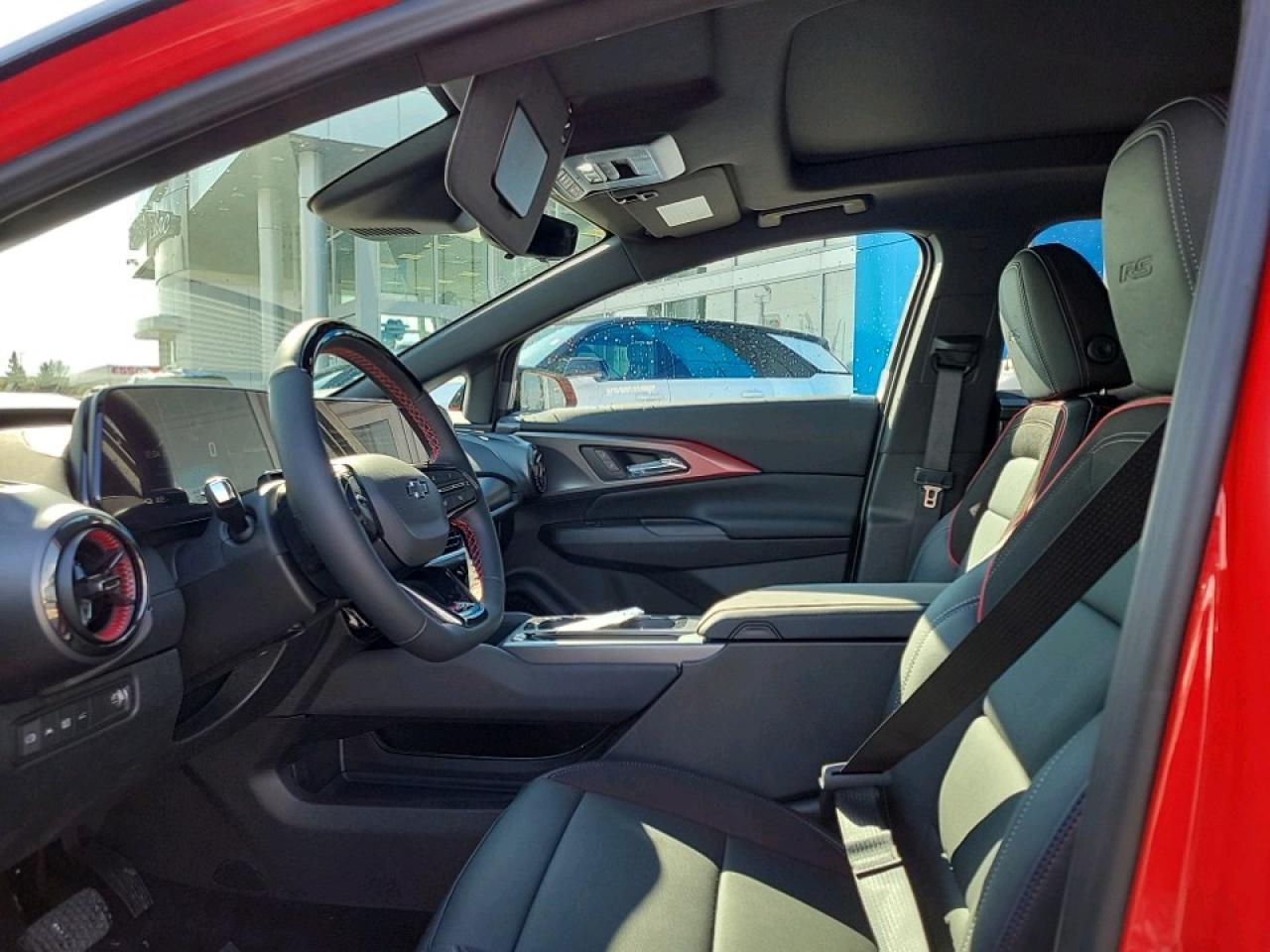 2025 Chevrolet Equinox EV RS 4dr Photo