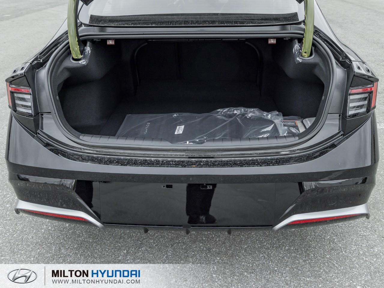 2026 Hyundai Sonata Hybrid Preferred-Trend 4dr Front-Wheel Drive Sedan Photo