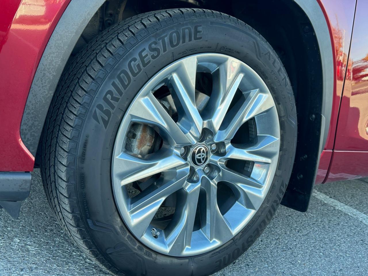 2024 Toyota Highlander Limited 4dr All-Wheel Drive Photo