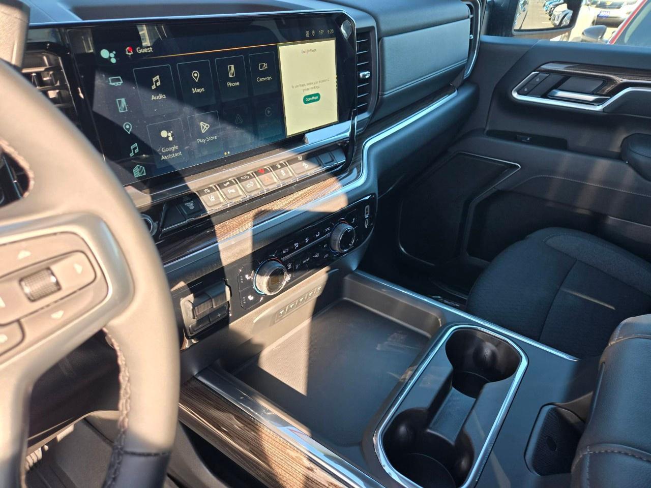 2025 Chevrolet SILVERADO 2500HD 4WD Crew Cab Standard Box LT Photo