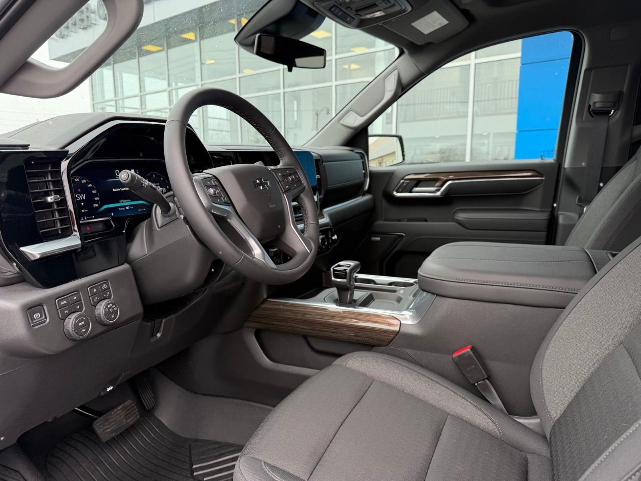 2026 Chevrolet Silverado 1500 Crew Cab Short Box 4-Wheel Drive LT Trail Boss Photo