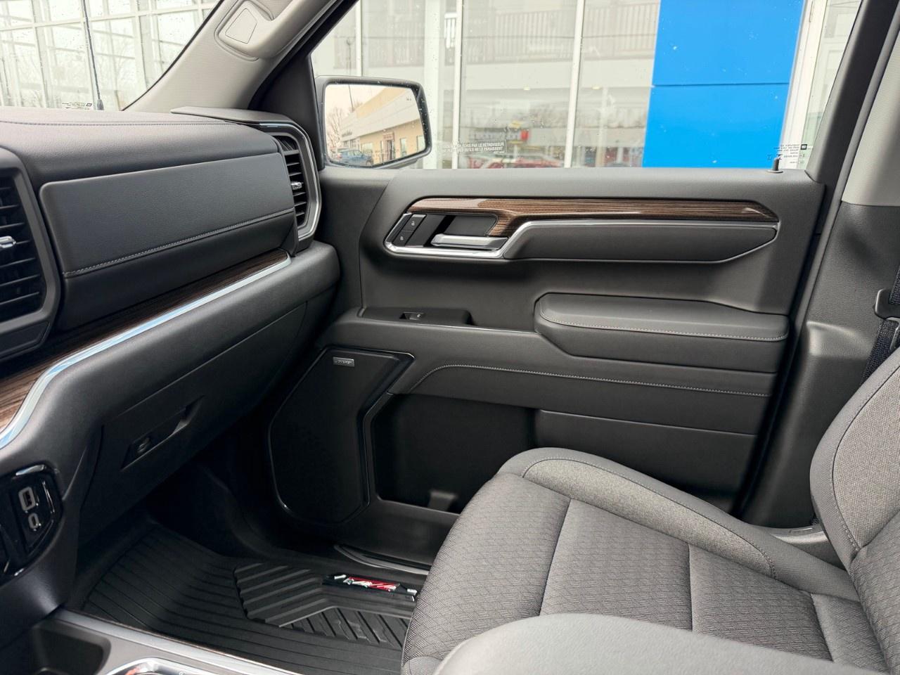 2026 Chevrolet Silverado 1500 Crew Cab Short Box 4-Wheel Drive LT Trail Boss Photo