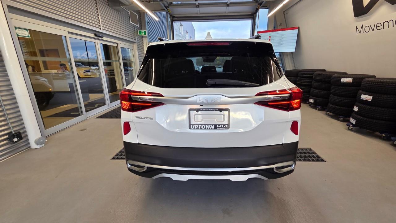 2023 Kia Seltos EX 4dr All-Wheel Drive Photo
