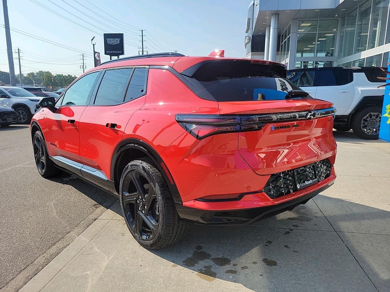 2025 Chevrolet Equinox EV RS 4dr Photo