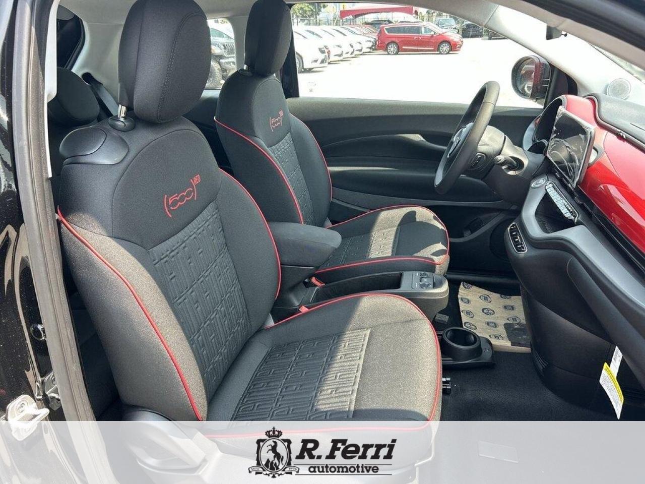 2025 Fiat 500E Base 2dr Hatchback Photo