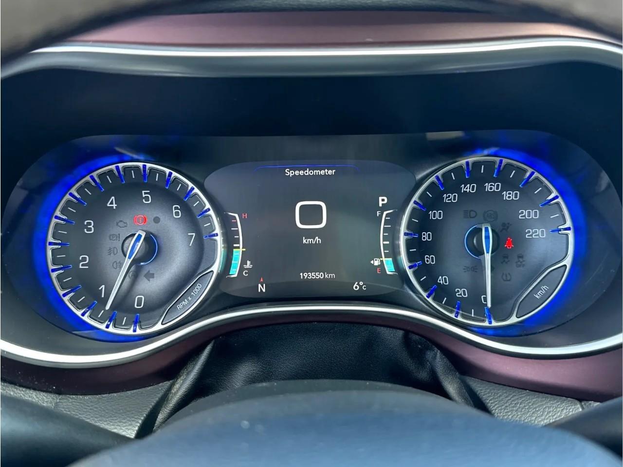 2017 Chrysler Pacifica Limited Passenger Van Photo