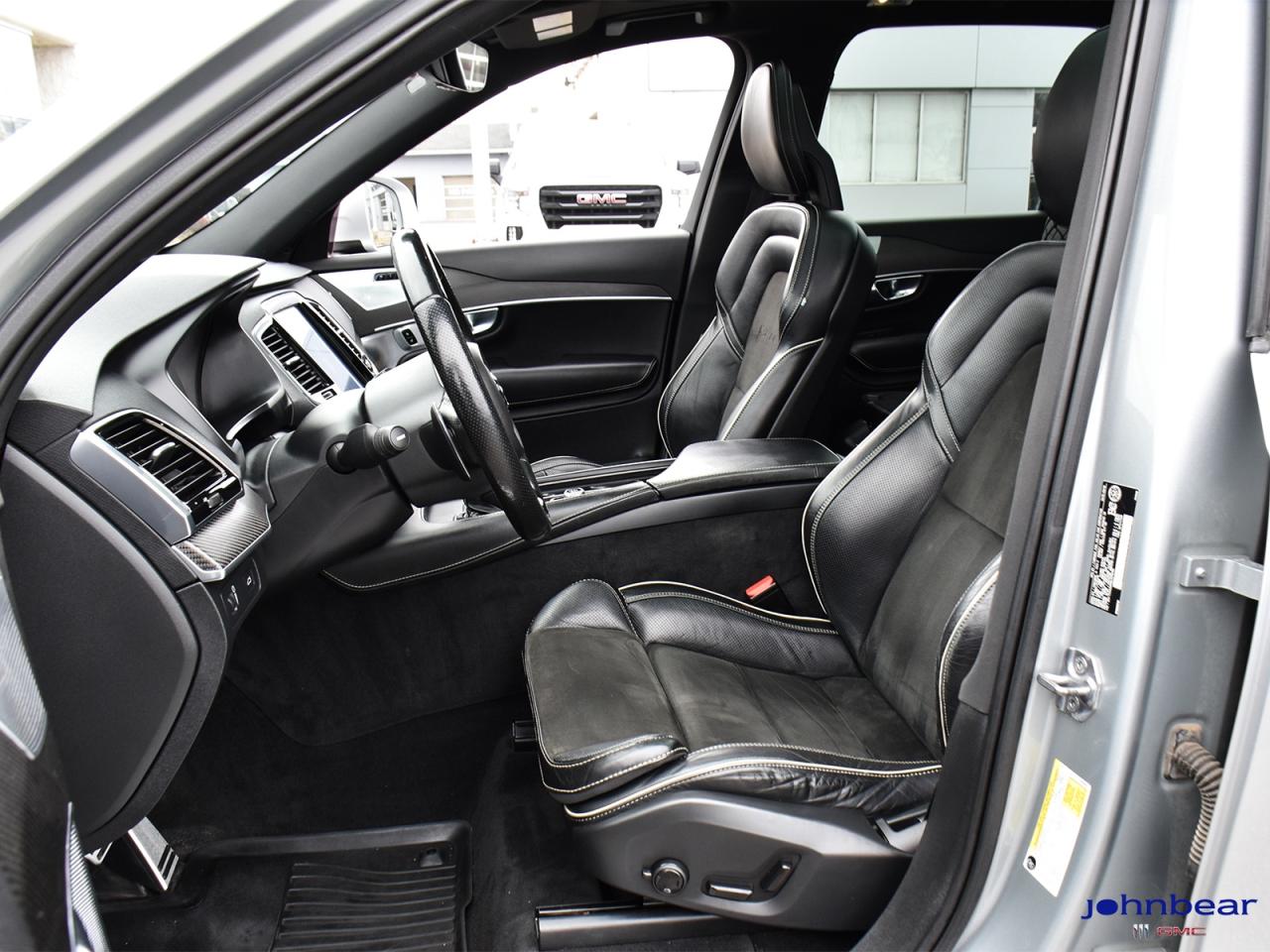 2018 Volvo XC90 R-DESIGN Photo