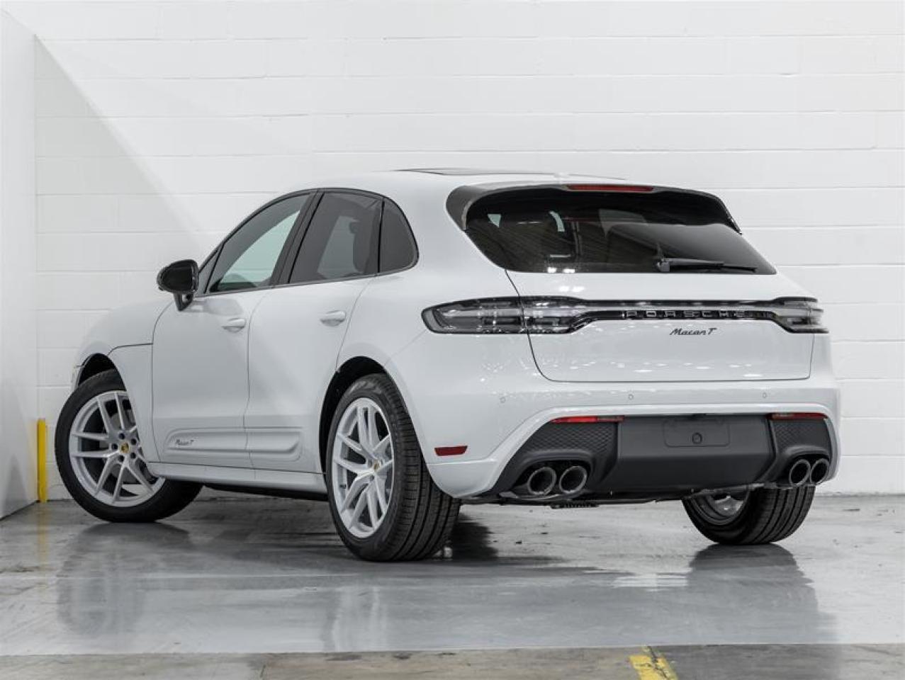 2025 Porsche Macan  Photo