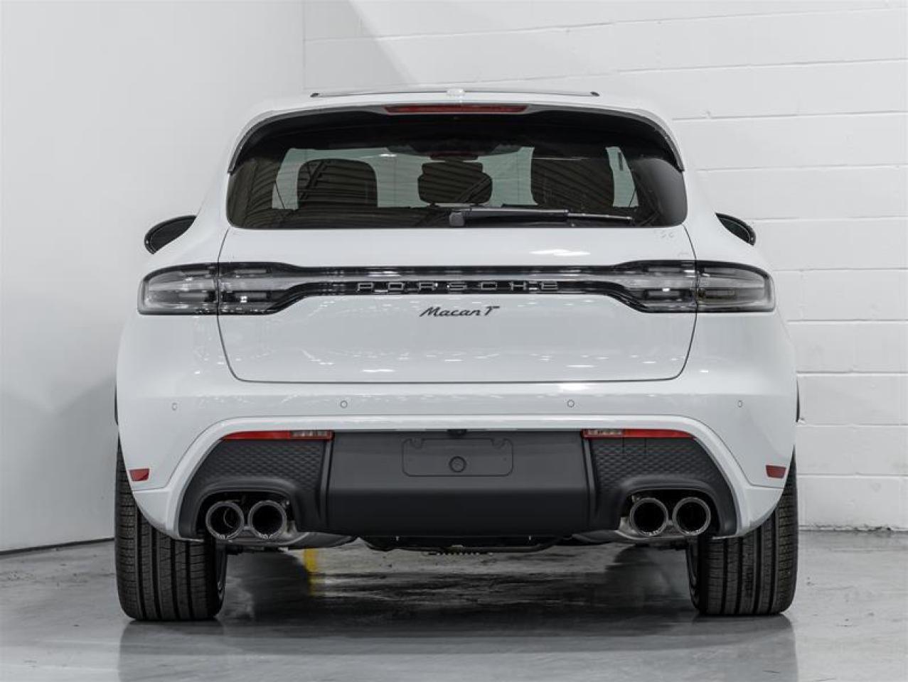 2025 Porsche Macan  Photo
