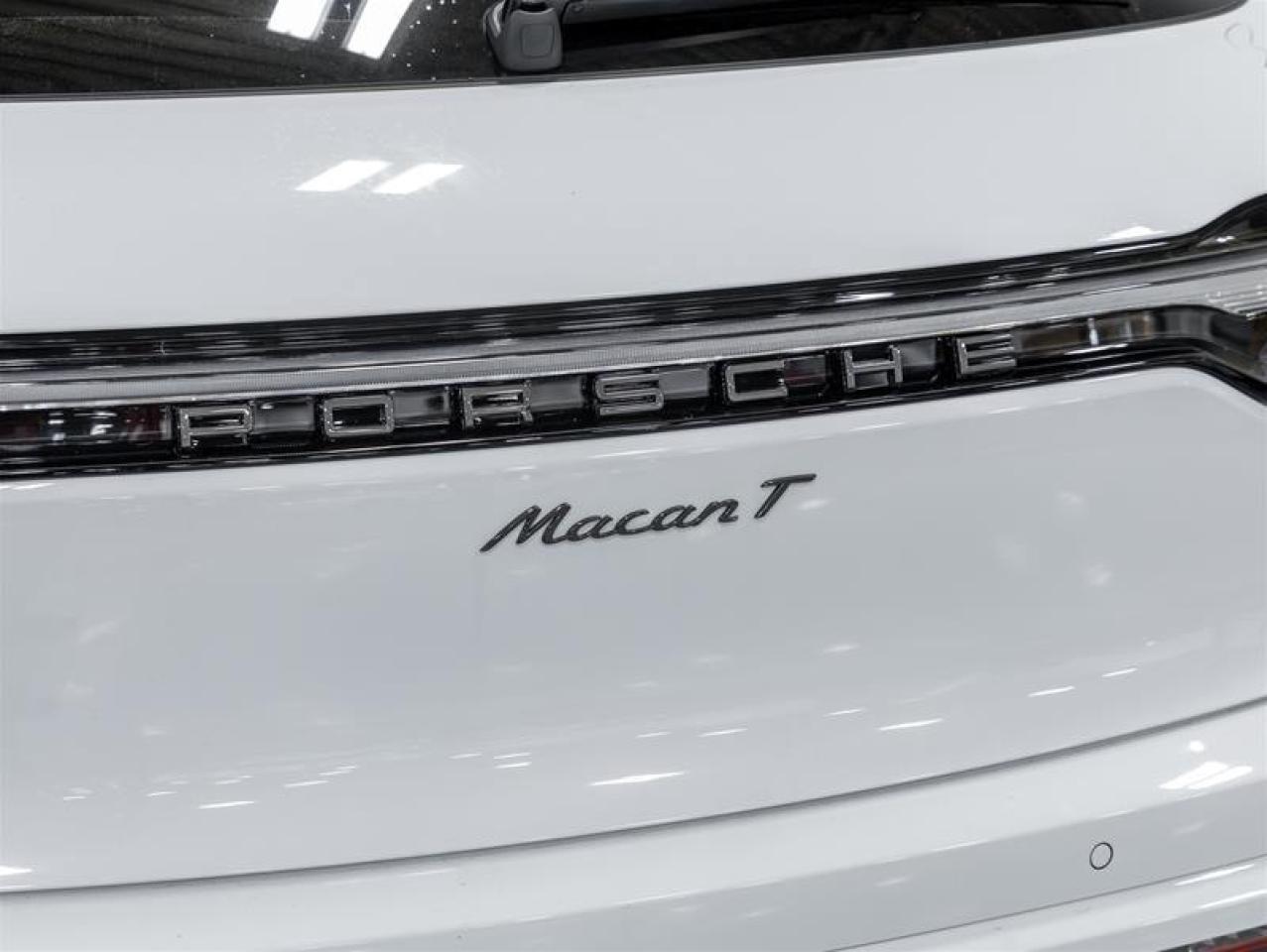 2025 Porsche Macan  Photo