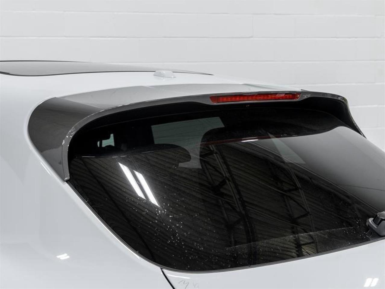 2025 Porsche Macan  Photo