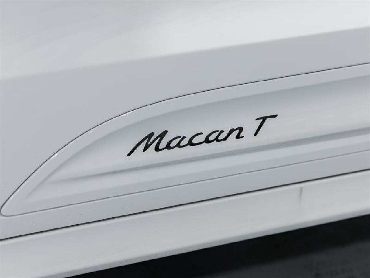 2025 Porsche Macan  Photo