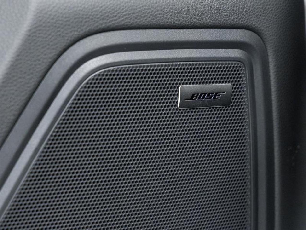 2025 Porsche Macan  Photo