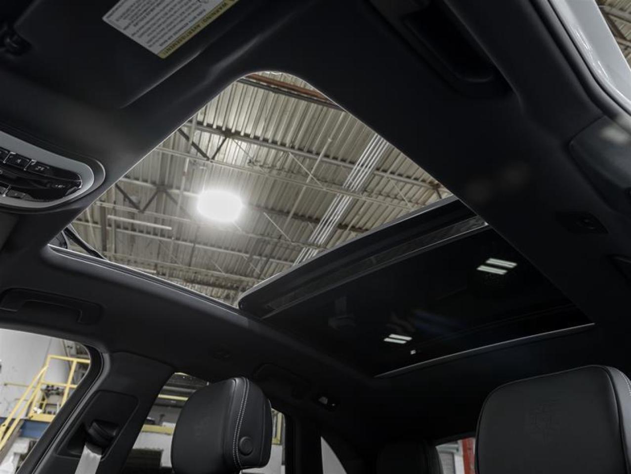 2025 Porsche Macan  Photo