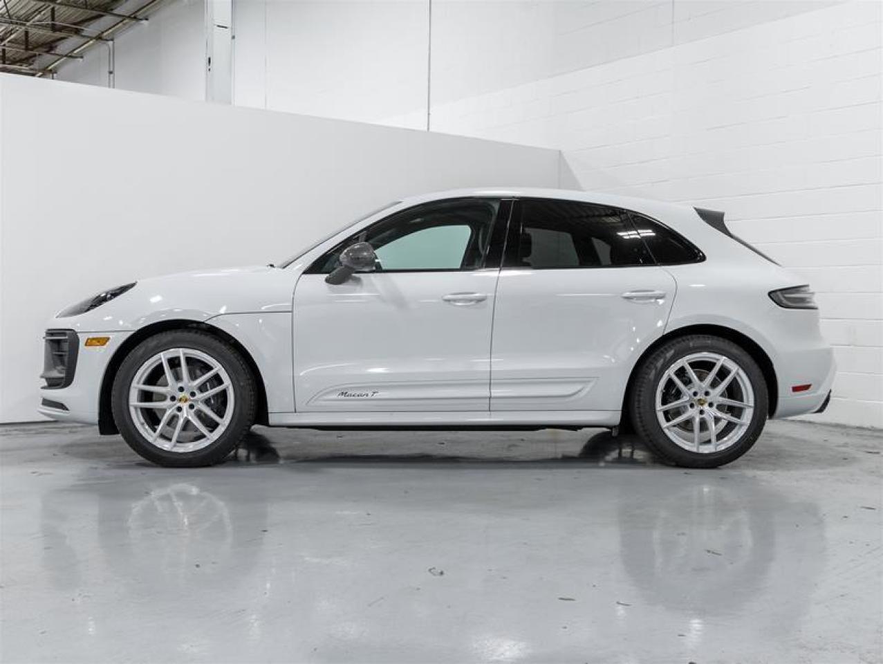 2025 Porsche Macan  Photo