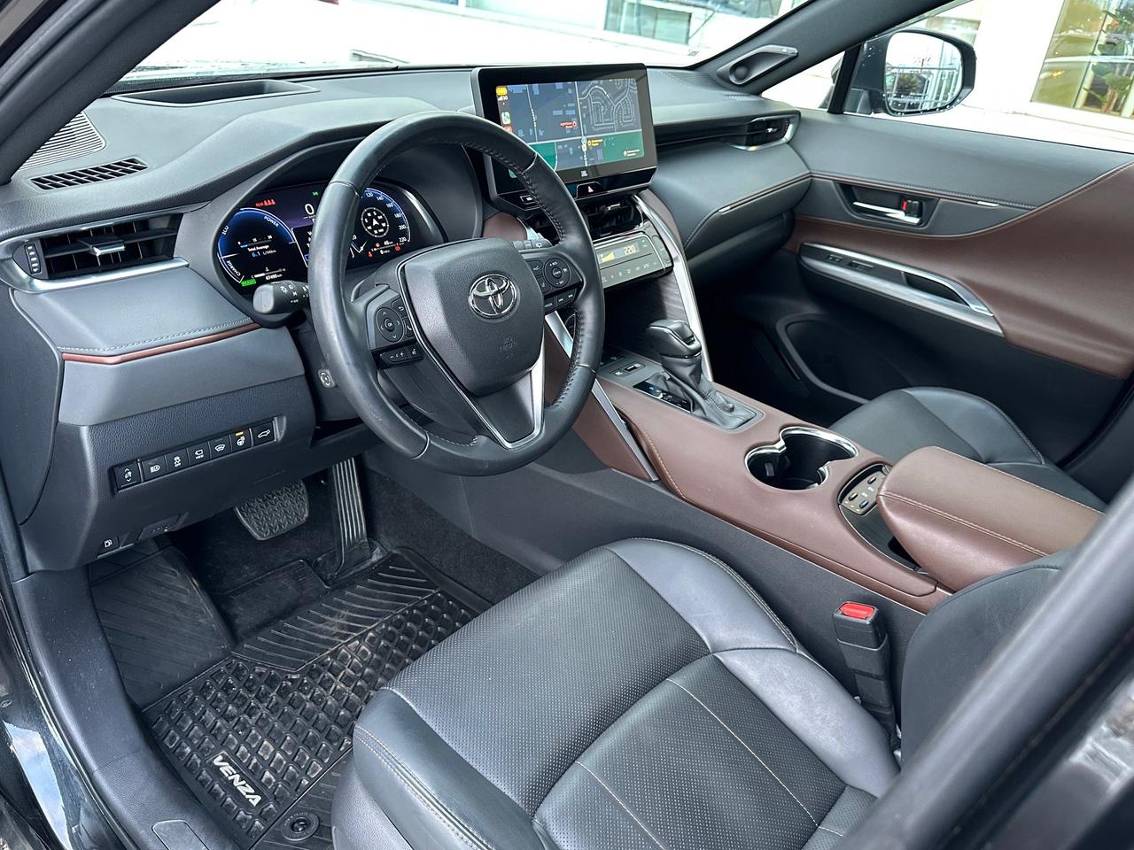 2024 Toyota Venza Limited 4dr All-Wheel Drive Photo