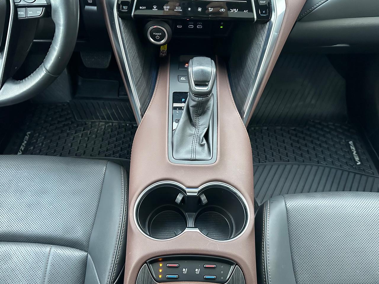 2024 Toyota Venza Limited 4dr All-Wheel Drive Photo