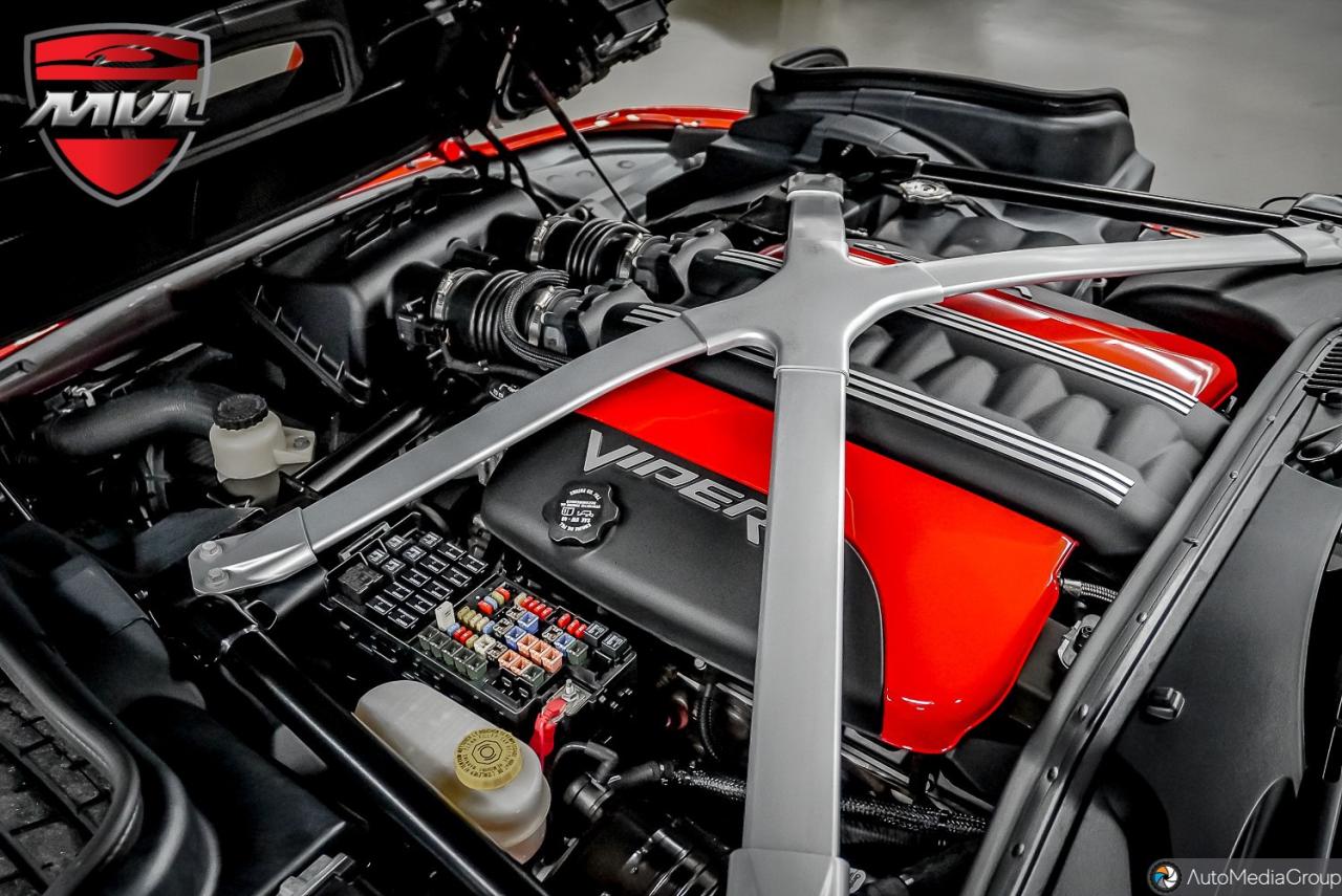 2013 Dodge SRT Viper GTS 2dr Coupe Photo