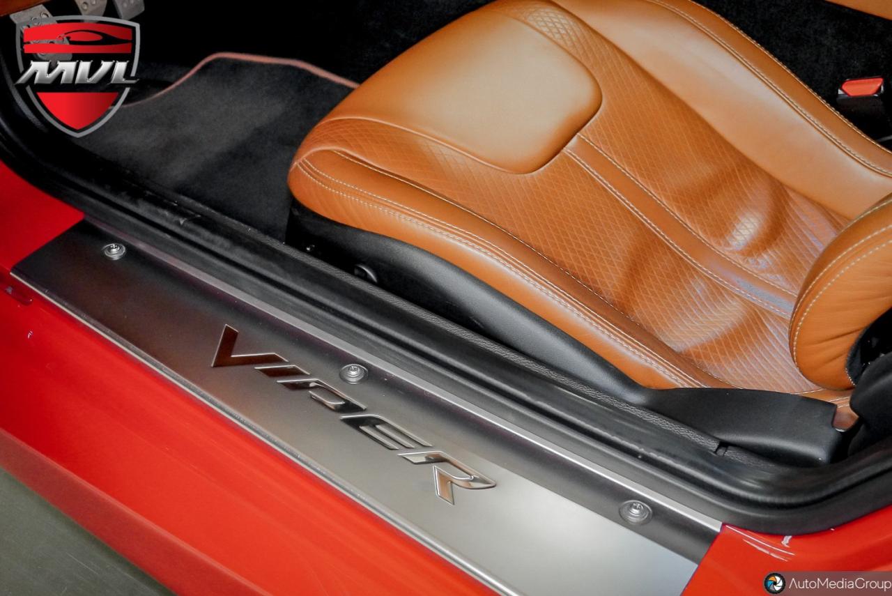 2013 Dodge SRT Viper GTS 2dr Coupe Photo